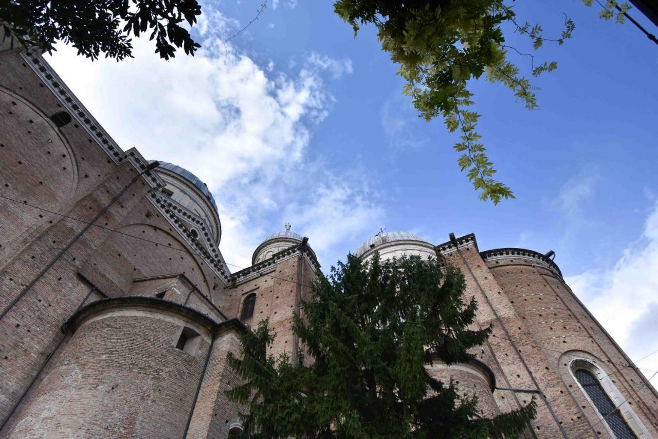 Om Plus Santa Giustina Падуя Экстерьер фото