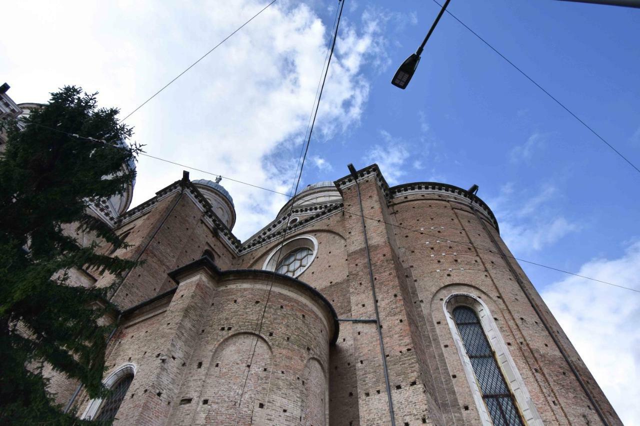 Om Plus Santa Giustina Падуя Экстерьер фото